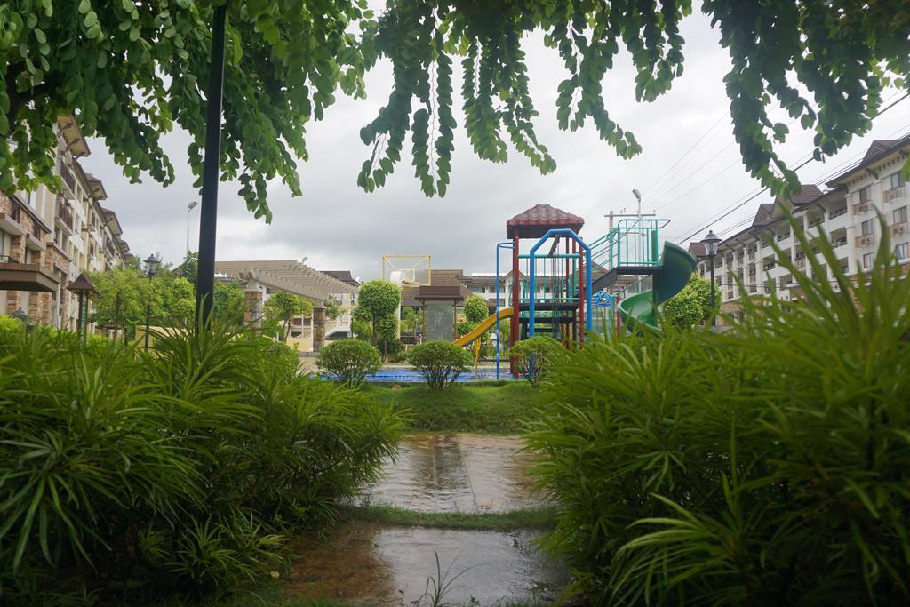 Apartelle D' Oasis Davao Stadt Exterior foto