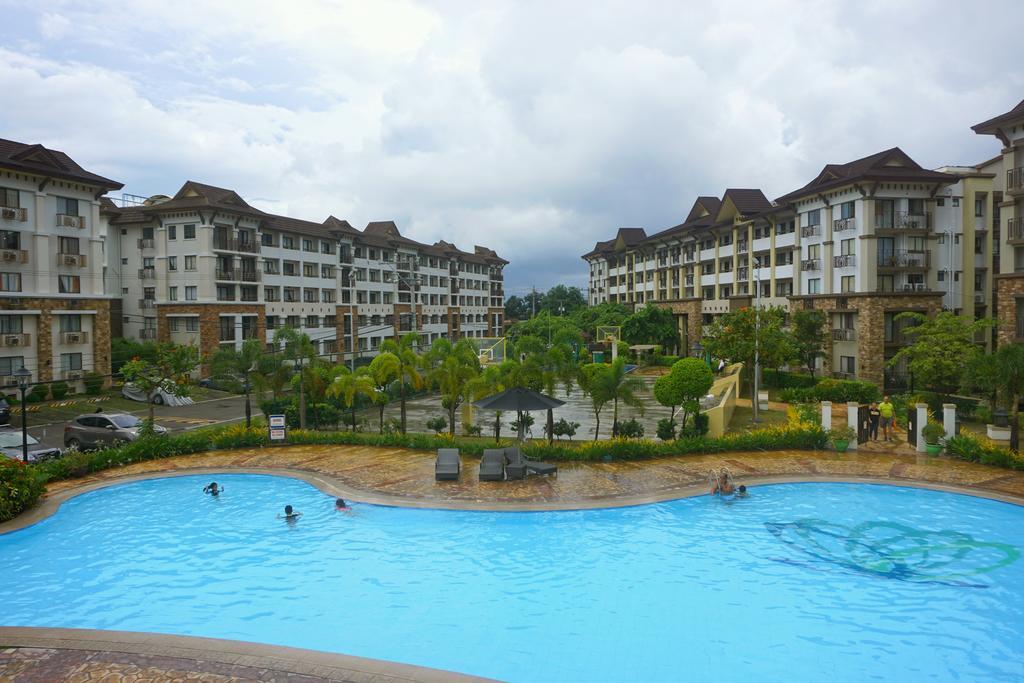 Apartelle D' Oasis Davao Stadt Exterior foto