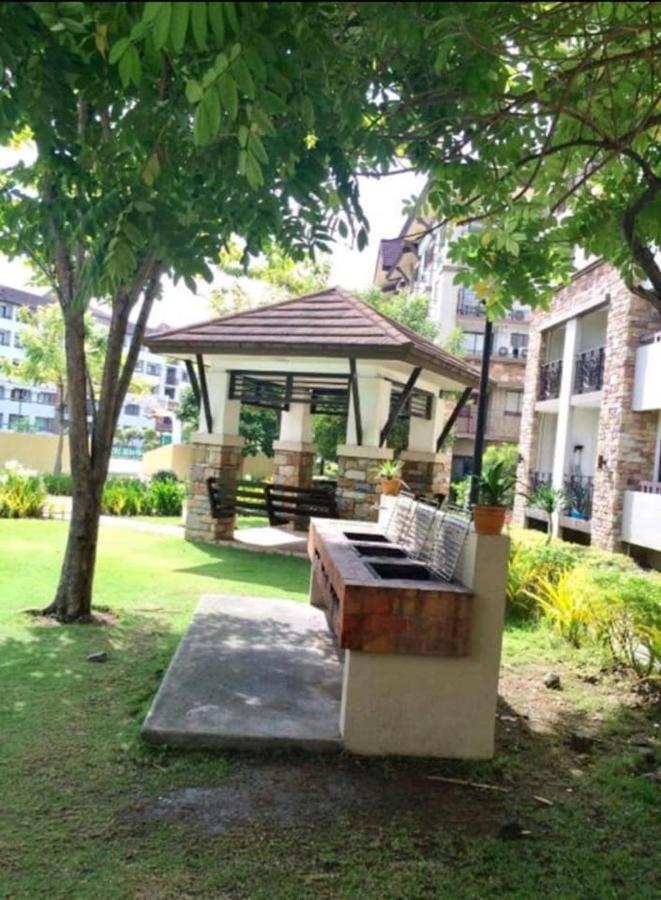 Apartelle D' Oasis Davao Stadt Exterior foto